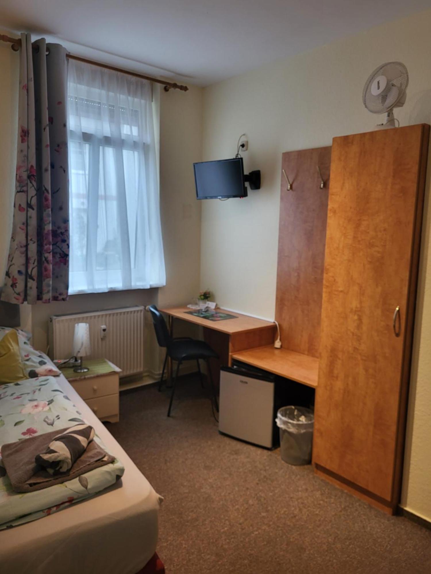 Pension Hubertus Berlin Extérieur photo
