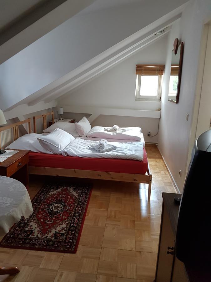 Pension Hubertus Berlin Extérieur photo